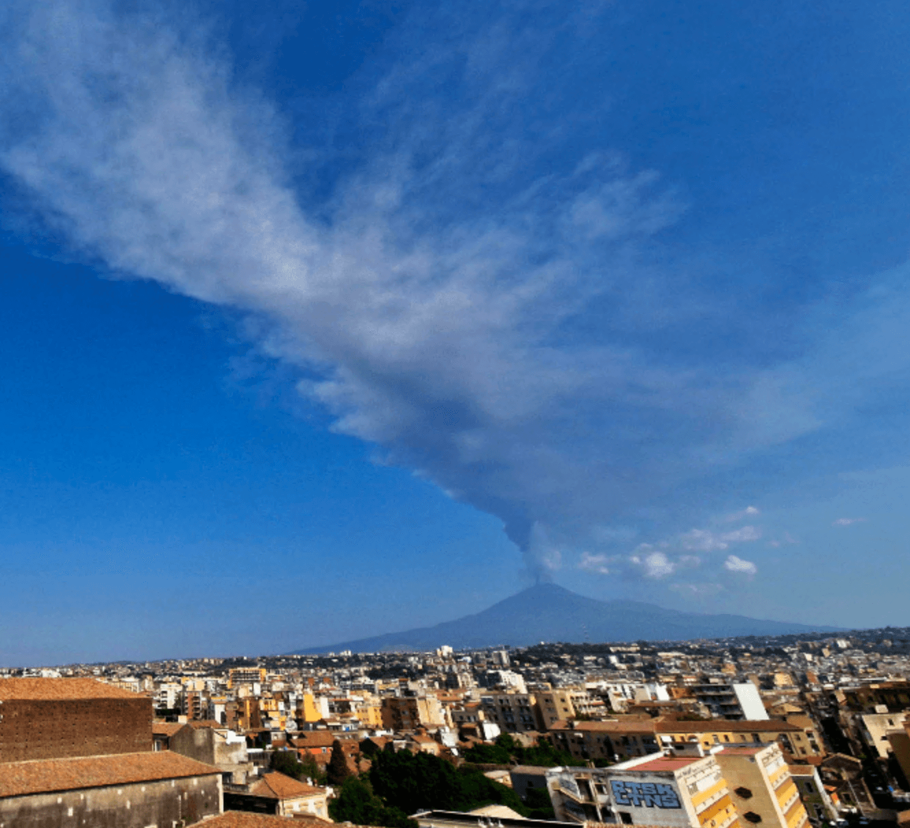Etna, il "respiro" del vulcano è arrivato fino al Nord Africa