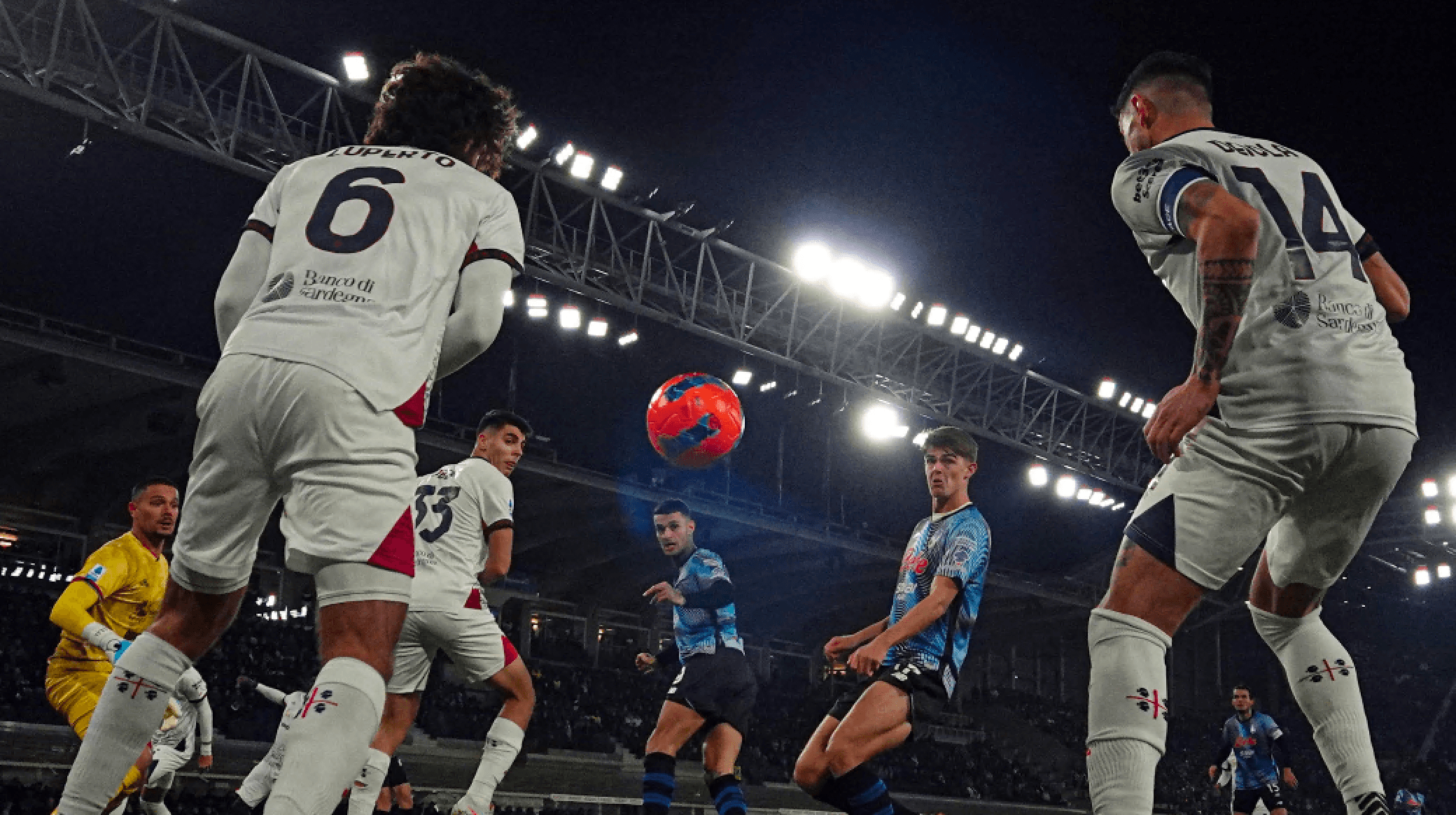 Scamacca è tornato! L'Atalanta supera un ottimo Cagliari con la doppietta del suo bomber (2-1)