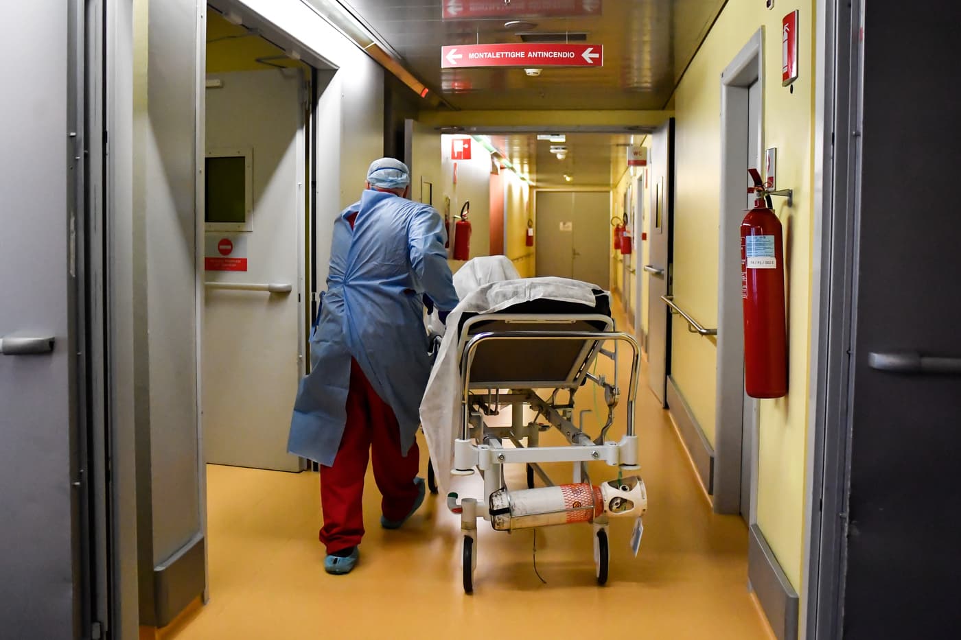 Modena, morde l'autista dell'ambulanza: arrestato al pronto soccorso