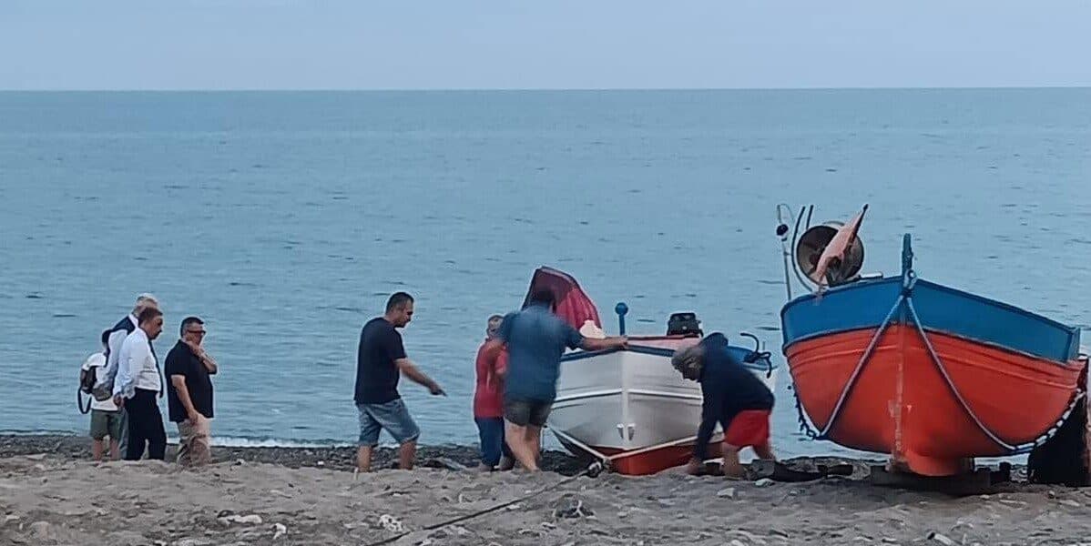 Crucoli, barriere soffolte a Torretta: dopo la protesta del sindaco, la Regione sblocca l'iter. Lavori al via a settembre