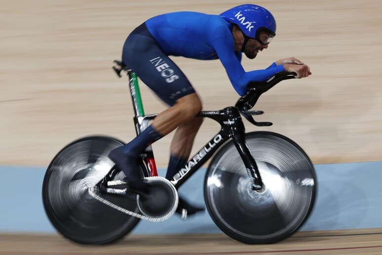 Mondiali ciclismo: Evenepoel vince ancora la sfida a crono, argento per Ganna
