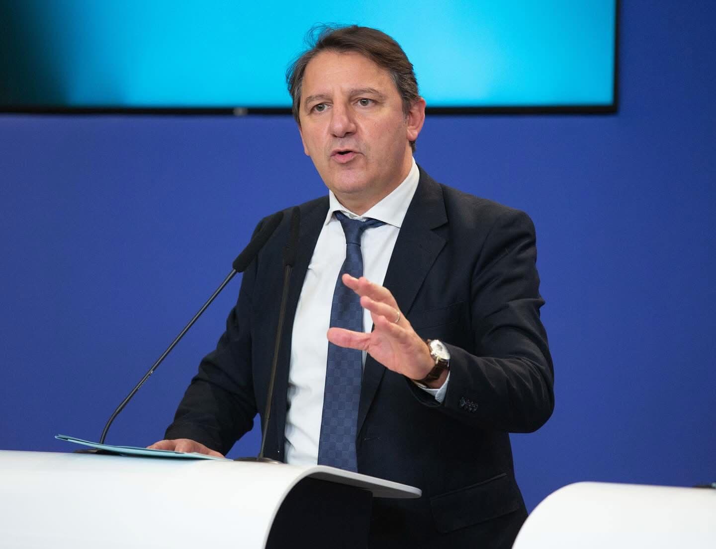 Welfare, Tridico e Bruno (M5S): «Salario minimo garantito anche in Calabria»