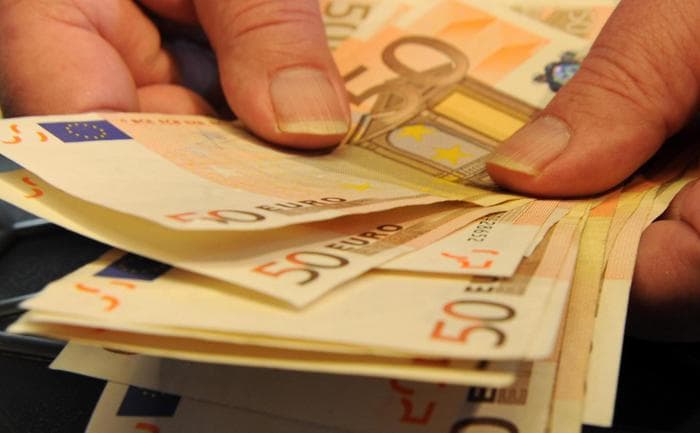Il costo dei conti correnti in Italia è salito del 23% in 10 anni. A Crotone il valore più basso: 9.679 euro