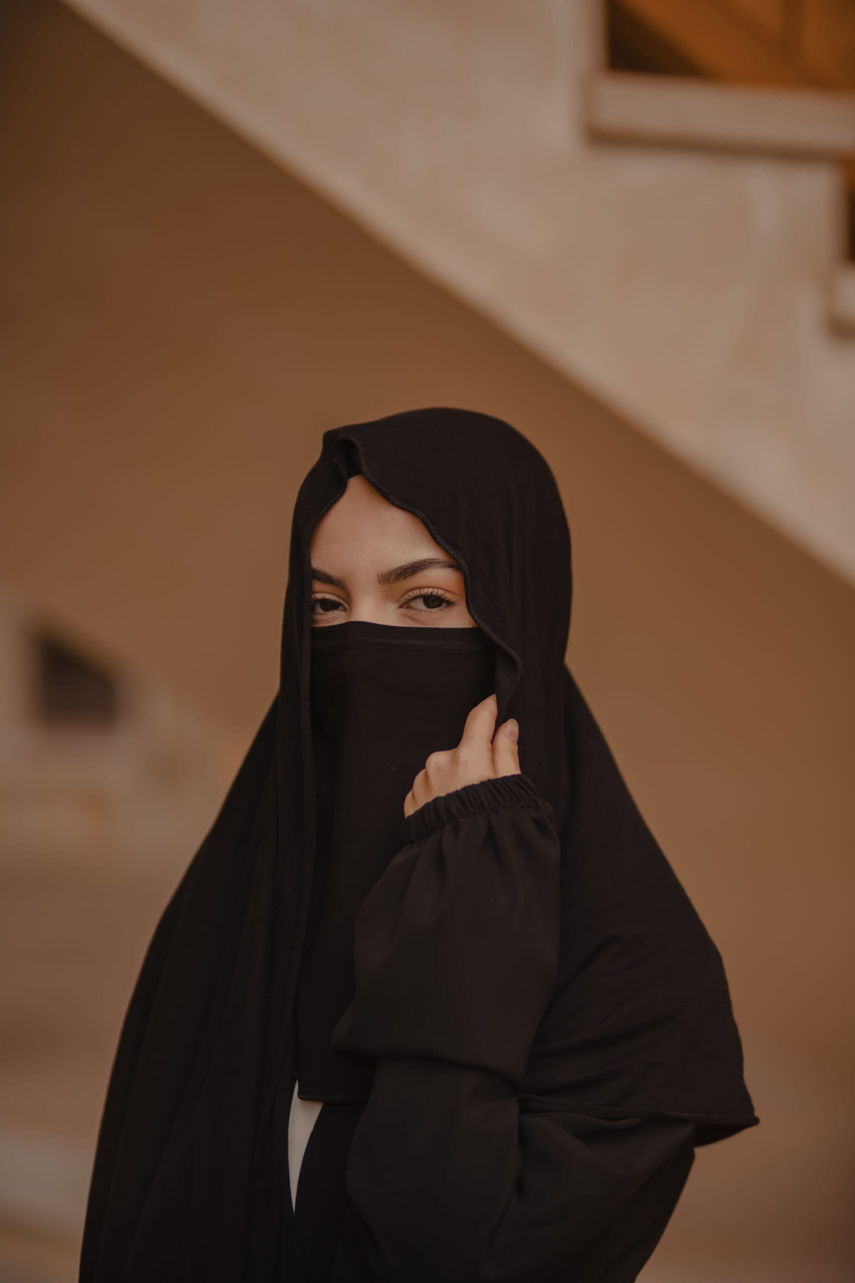 Decreto scuola, i dubbi di costituzionalità sul divieto di burqa e niqab