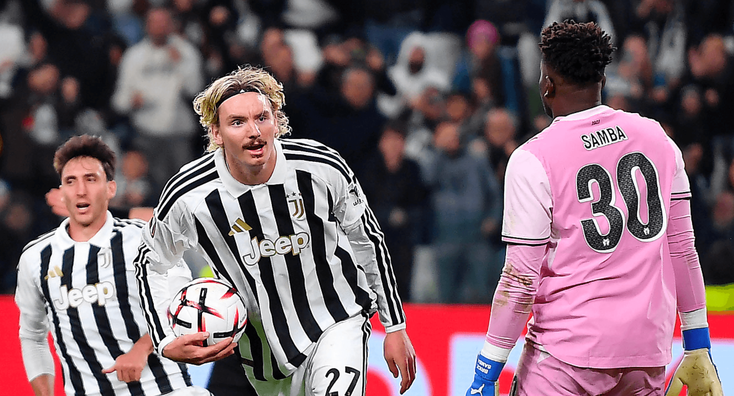 EL, la Juve rimonta a metà contro il Rennes (2-2). Gol annullato a Lucumì nel finale