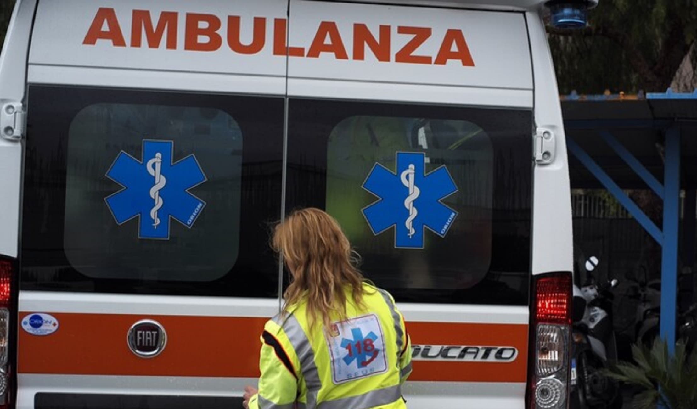 Tre morti in casa a Finale Ligure, tra le vittime un minorenne: ipotesi omicidio-suicidio