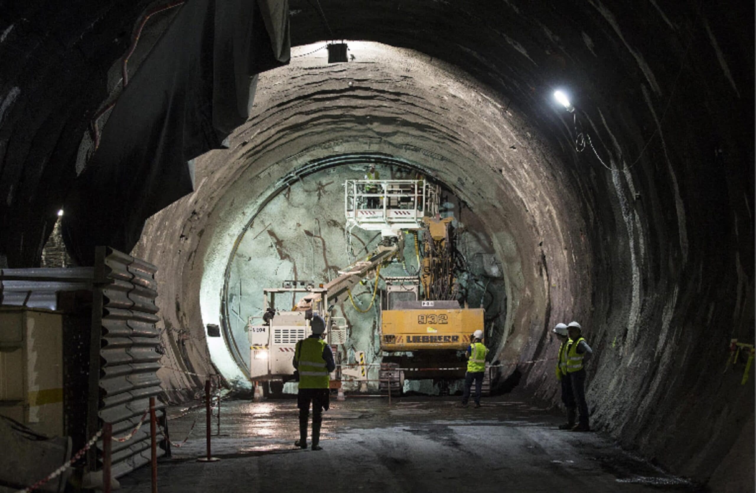 Che cos'è la TAV Torino-Lione: il tunnel più lungo del mondo, quasi 15 miliardi e trent'anni di polemiche