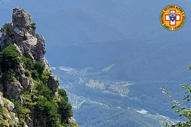 Tragedia sul Pasubio, due giovani alpinisti precipitano per cento metri e muoiono