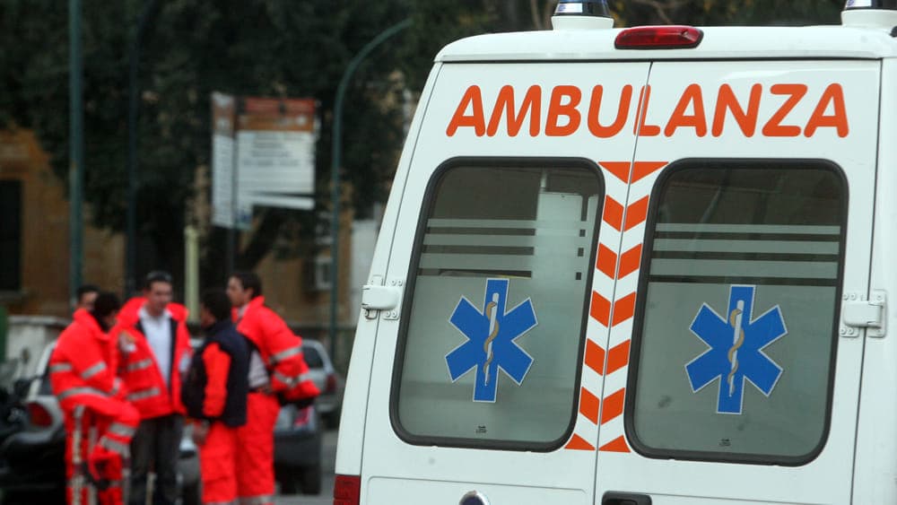 Ferrara, quattordicenne aggredisce un coetaneo con un coltello nei bagni del liceo Ariosto