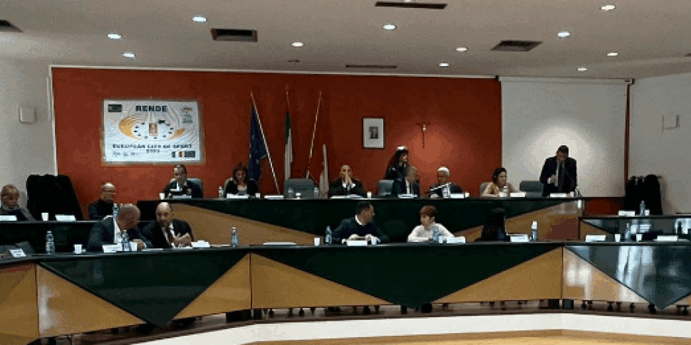 Rende, il Consiglio approva la variazione di bilancio