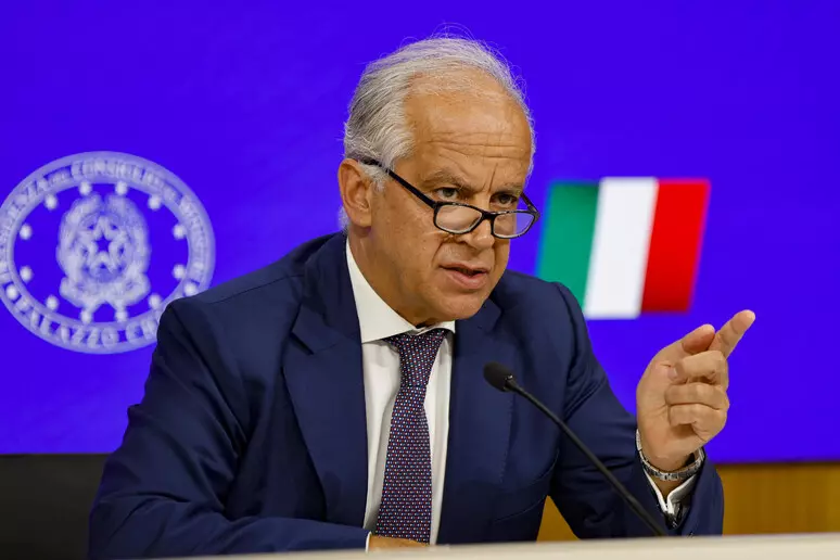 Piantedosi: "Revocheremo lo stop all'accordo di Schengen solo con la fine totale dei rischi"
