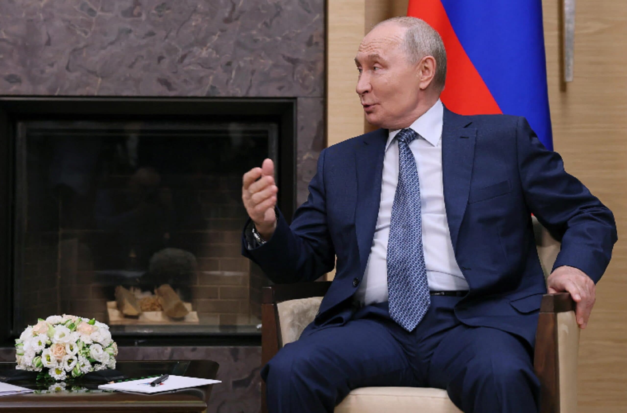 Ucraina, il Cremlino ferma i raid su Kiev: tre giorni per i colloqui