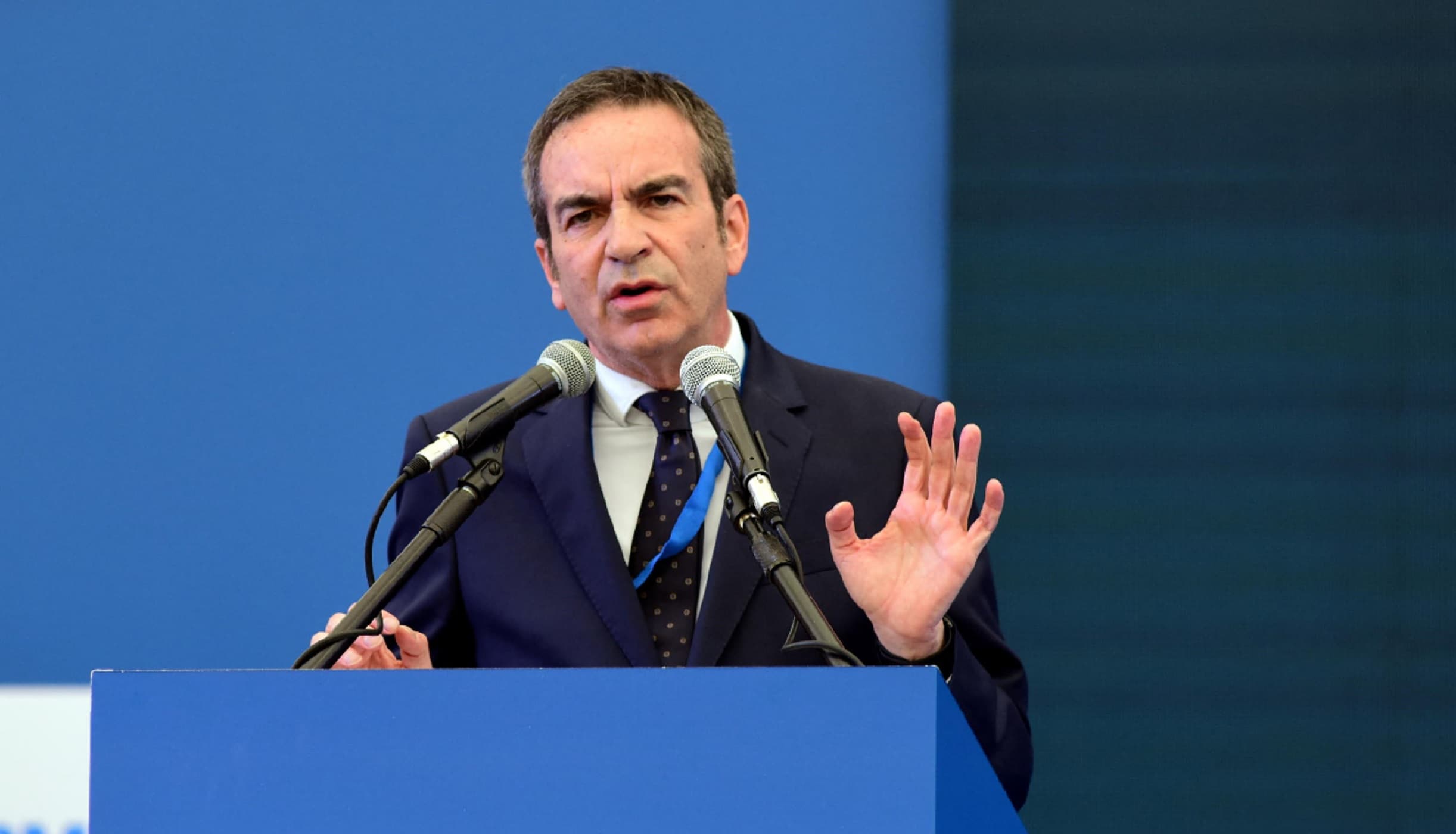 Forza Italia, Occhiuto “resta” in Calabria: «Il congresso lo decide Tajani. Ho quattro anni da governatore»