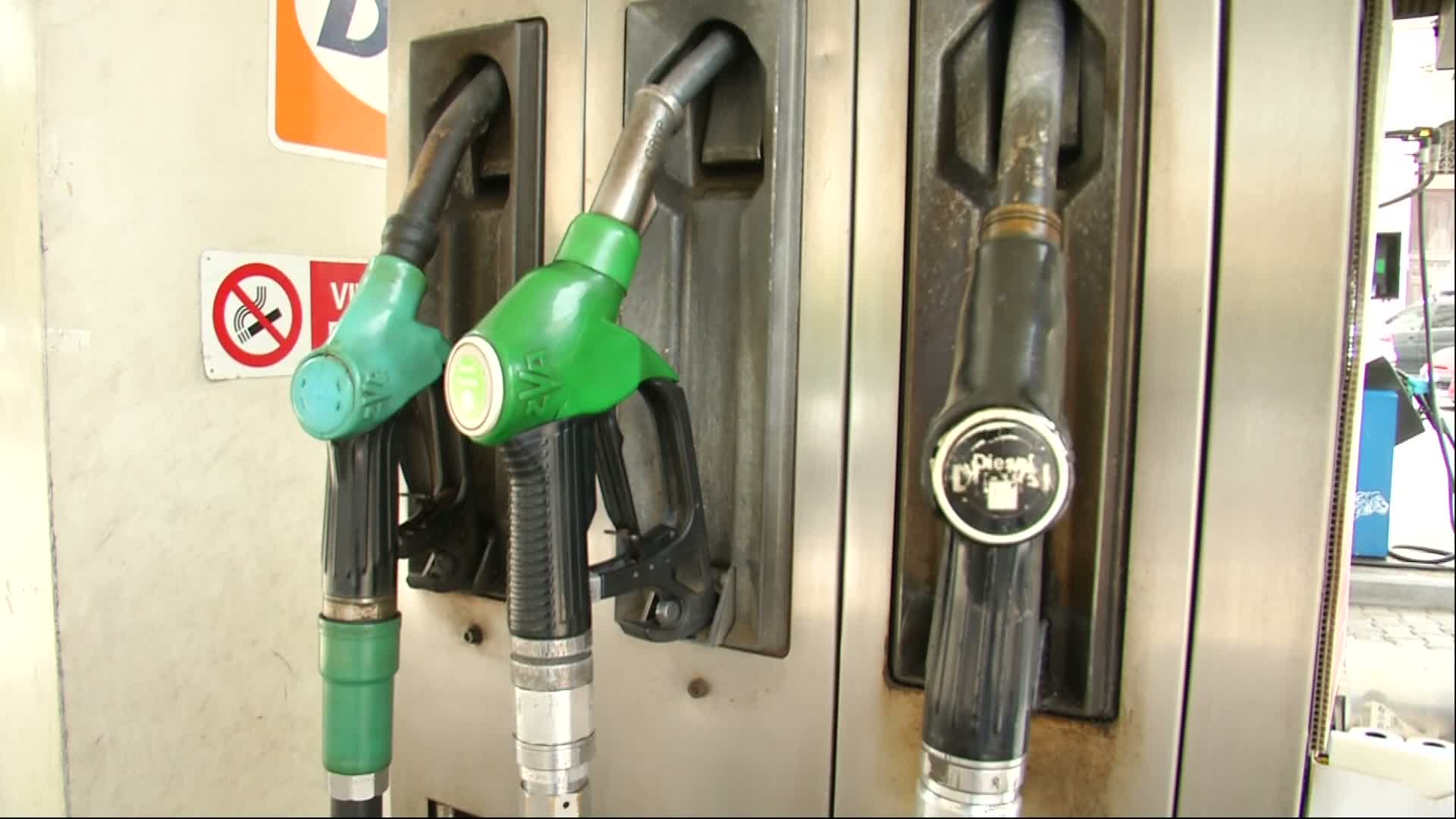 Carburanti, Cgia: con i rincari extra tassa da 13,6 miliardi in 1 anno