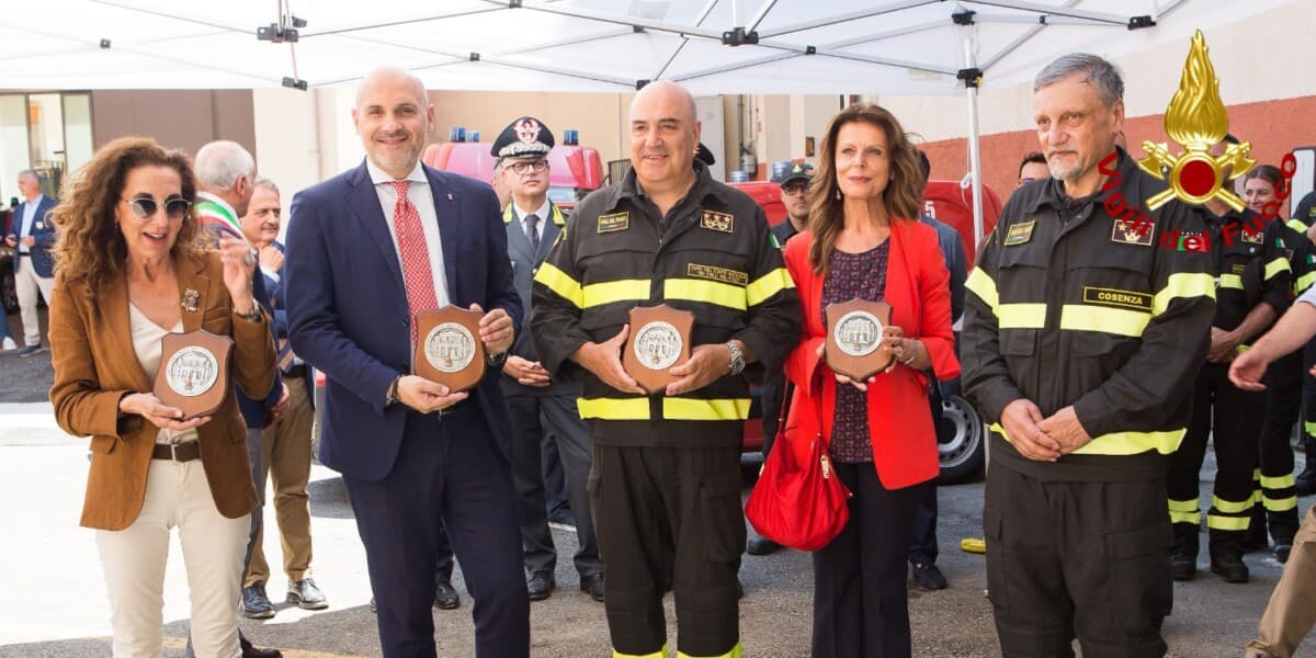 Vigili del fuoco di Cosenza: posata la prima pietra della nuova sede del Comando provinciale FOTO