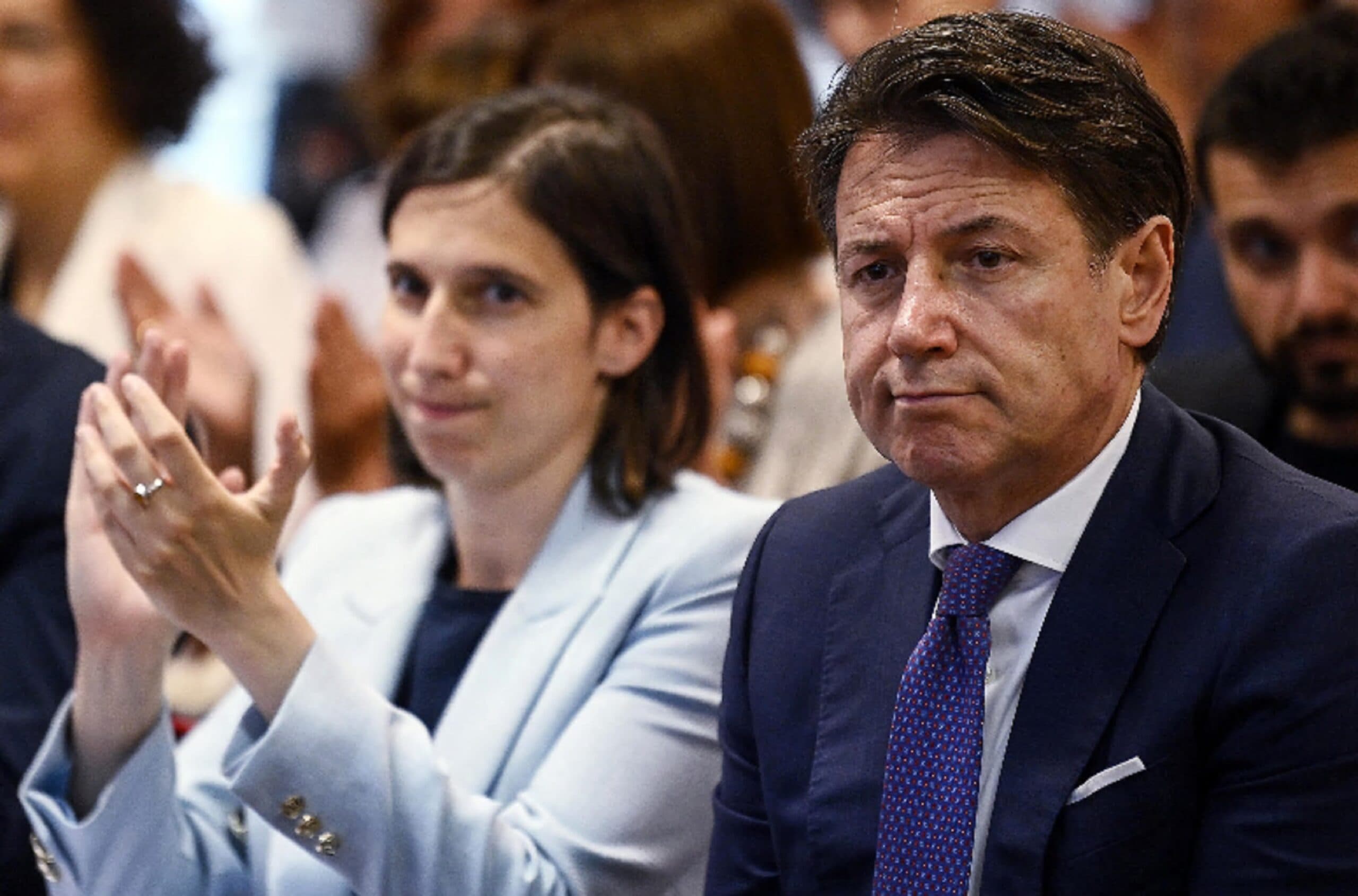 Campo largo, Schlein e Conte verso le primarie: no al "garante"