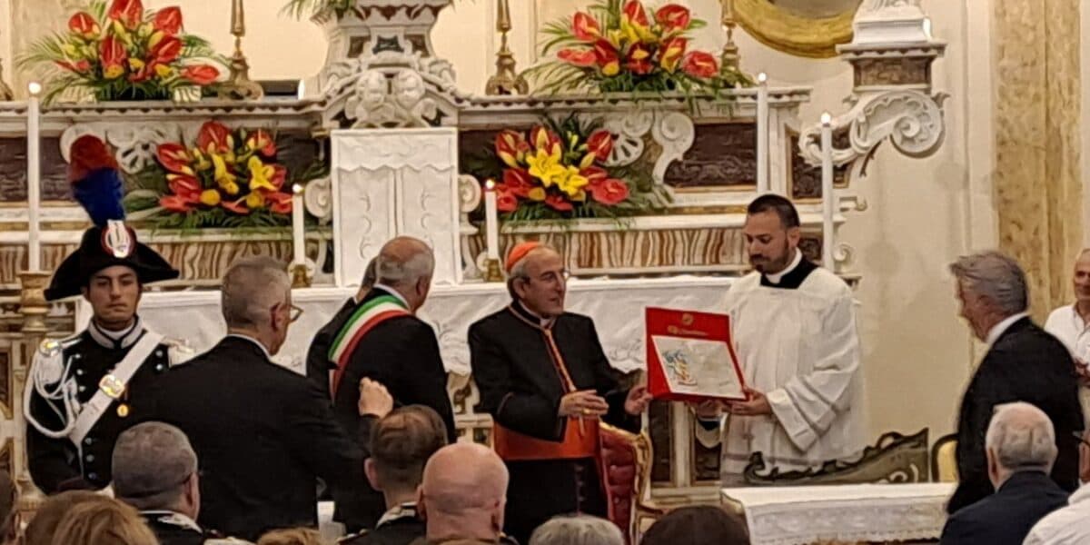 Il cardinale Marto a Soveria Mannelli insignito del “San Giovannino 2026”