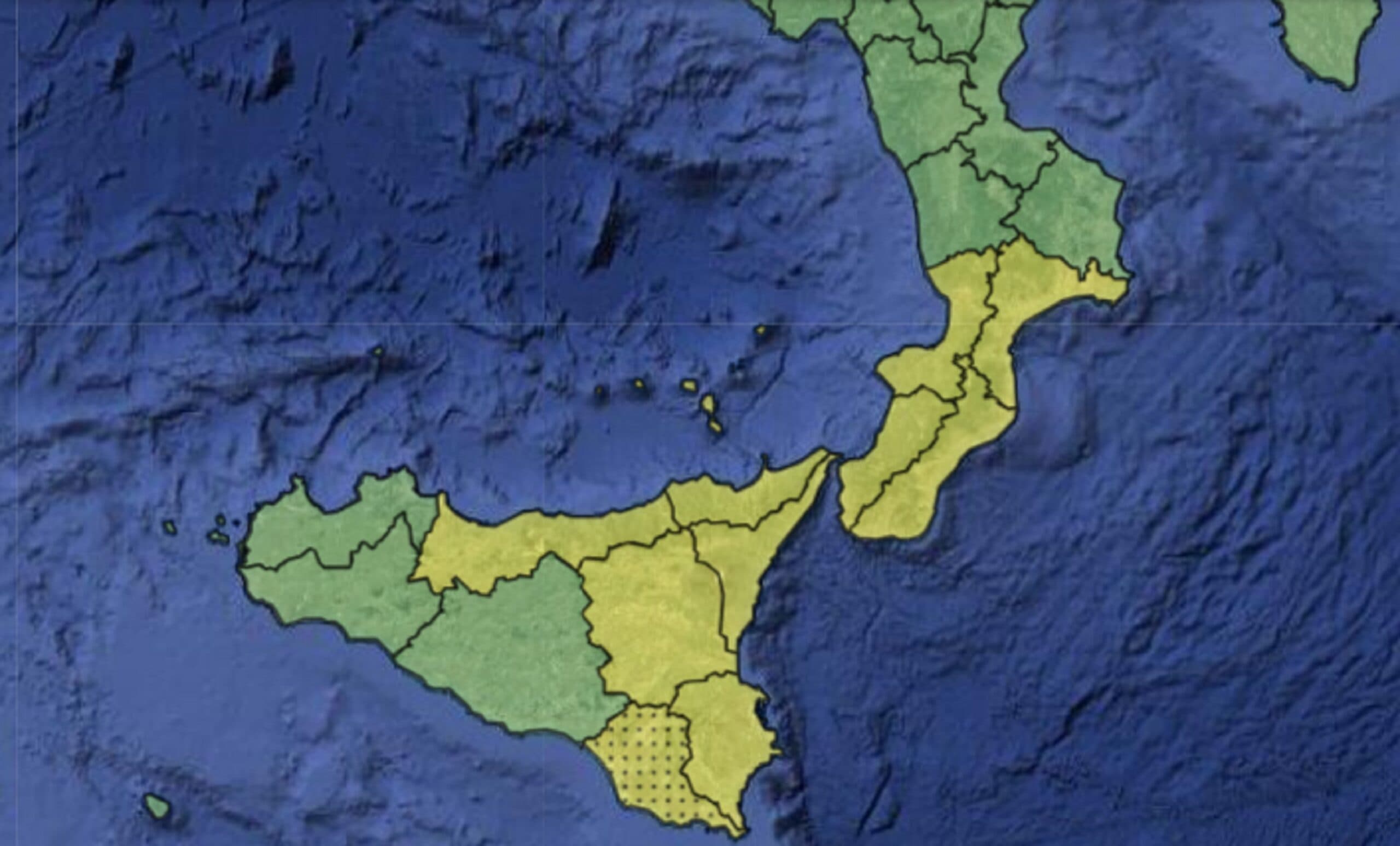 Maltempo, allerta meteo gialla anche martedì in Sicilia e Calabria: le zone interessate