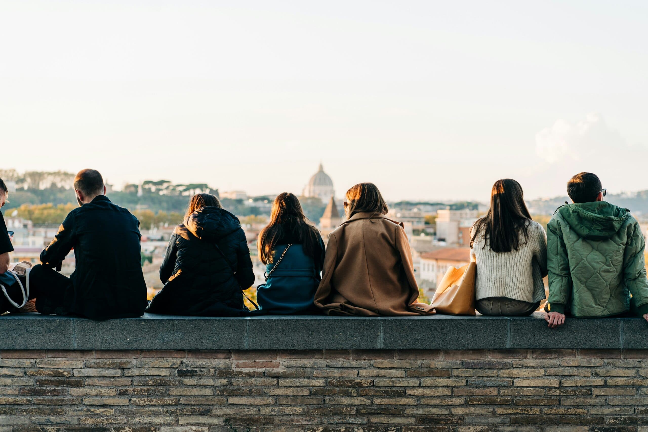 Manovra 2027, mini-Irpef per i giovani e flat tax al 5%: tutte le misure sul tavolo