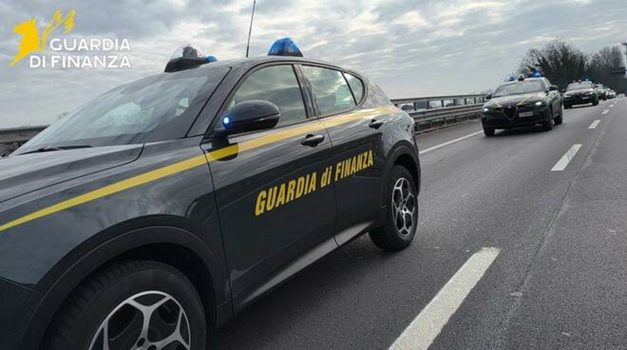 In tv ostenta una vita da sogno: la Gdf di Lucca scopre redditi non dichiarati