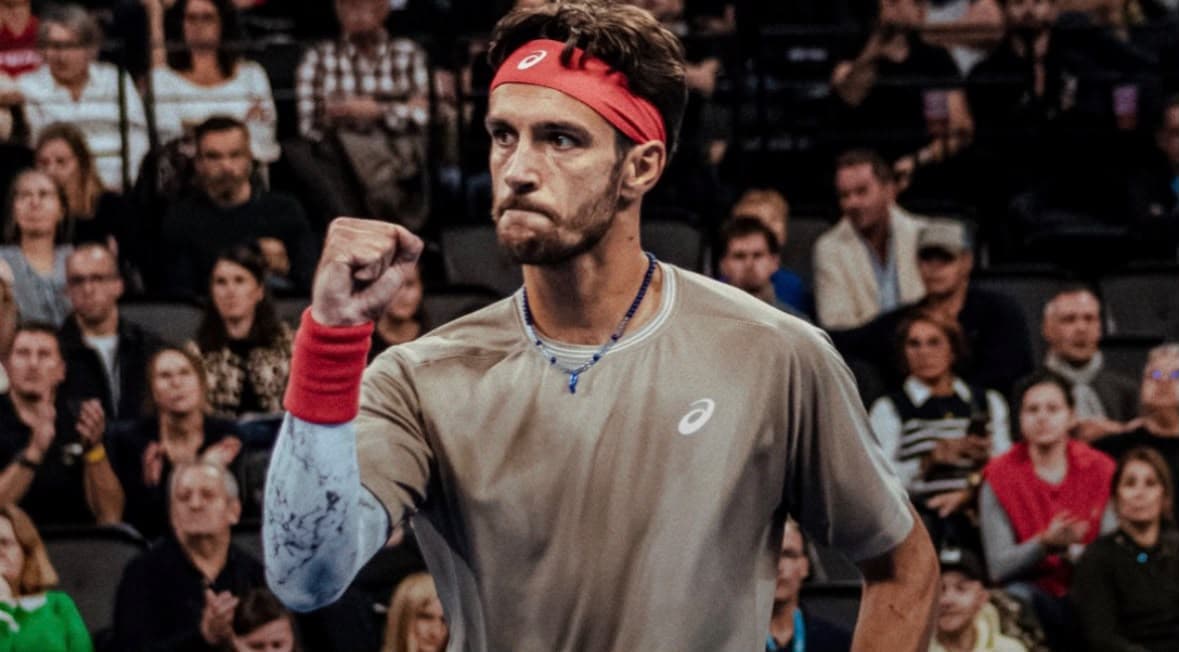 Trionfo di Musetti all'Atp di Lione: l'azzurro piega Fritz in due set e torna a vincere un titolo dopo 4 anni