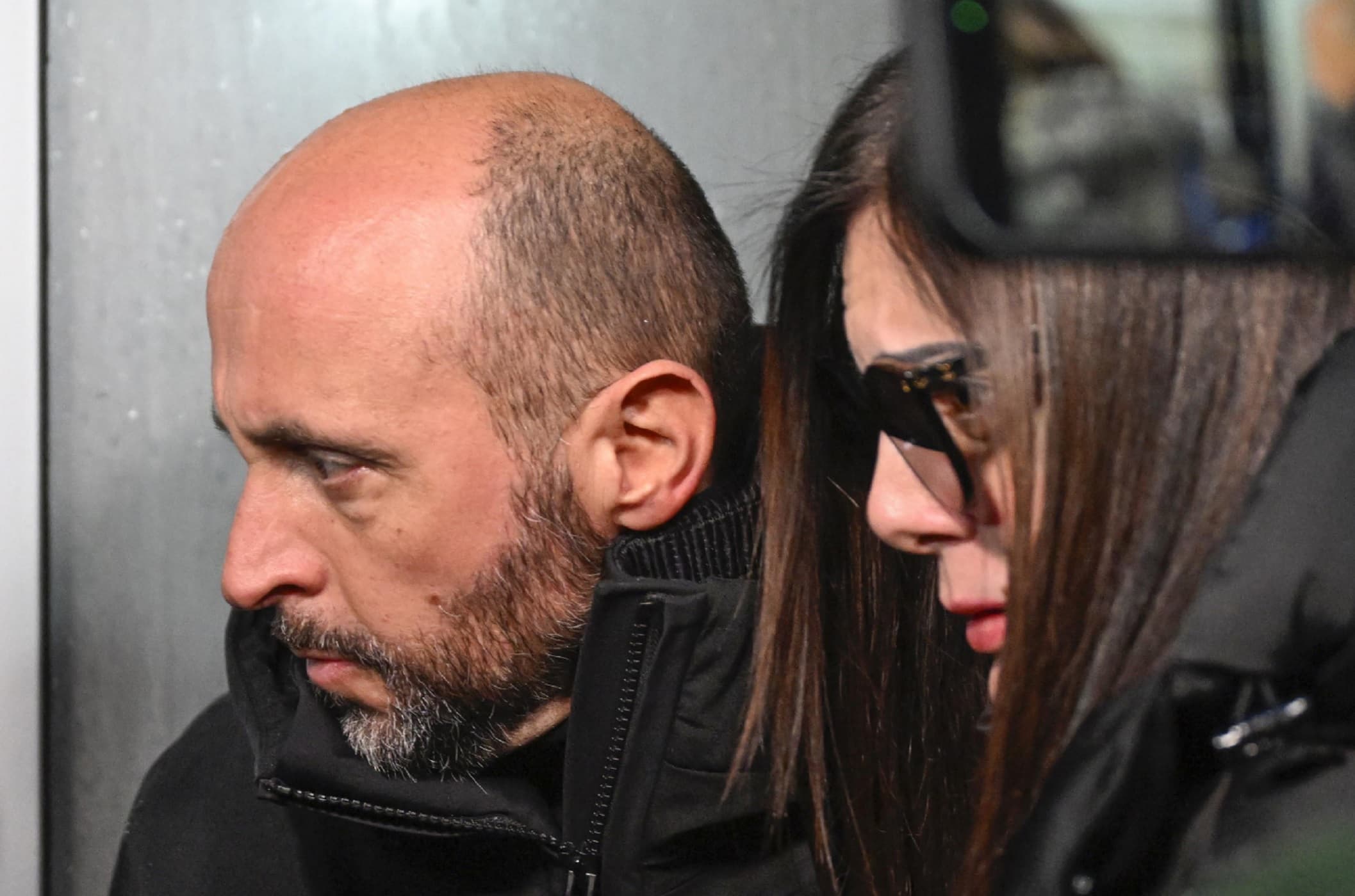Crans-Montana, Jacques Moretti arrestato per violenze sulla moglie Jessica