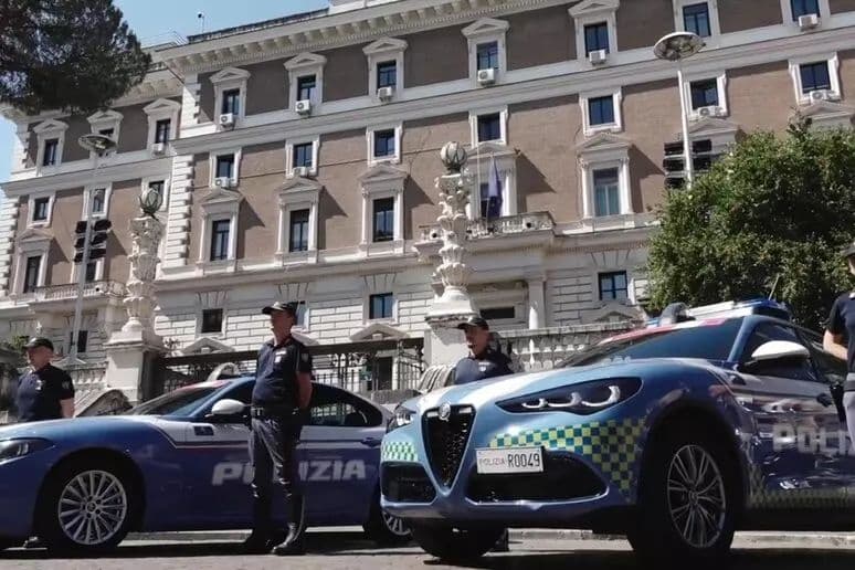 Le proteste contro il caro benzina e il 7 ottobre (terzo anniversario dell'attacco ad Hamas). Il Viminale rafforza la sicurezza