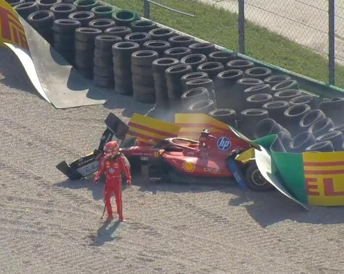 F1, Gp Monza: Leclerc si ritira dopo un incidente al terzo giro. E' illeso