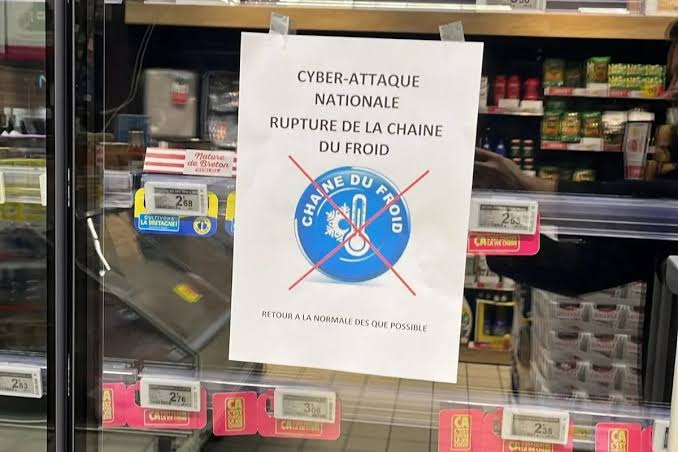 Supermercati francesi sotto attacco informatico: frigoriferi fuori uso e milioni di euro di cibo da scartare
