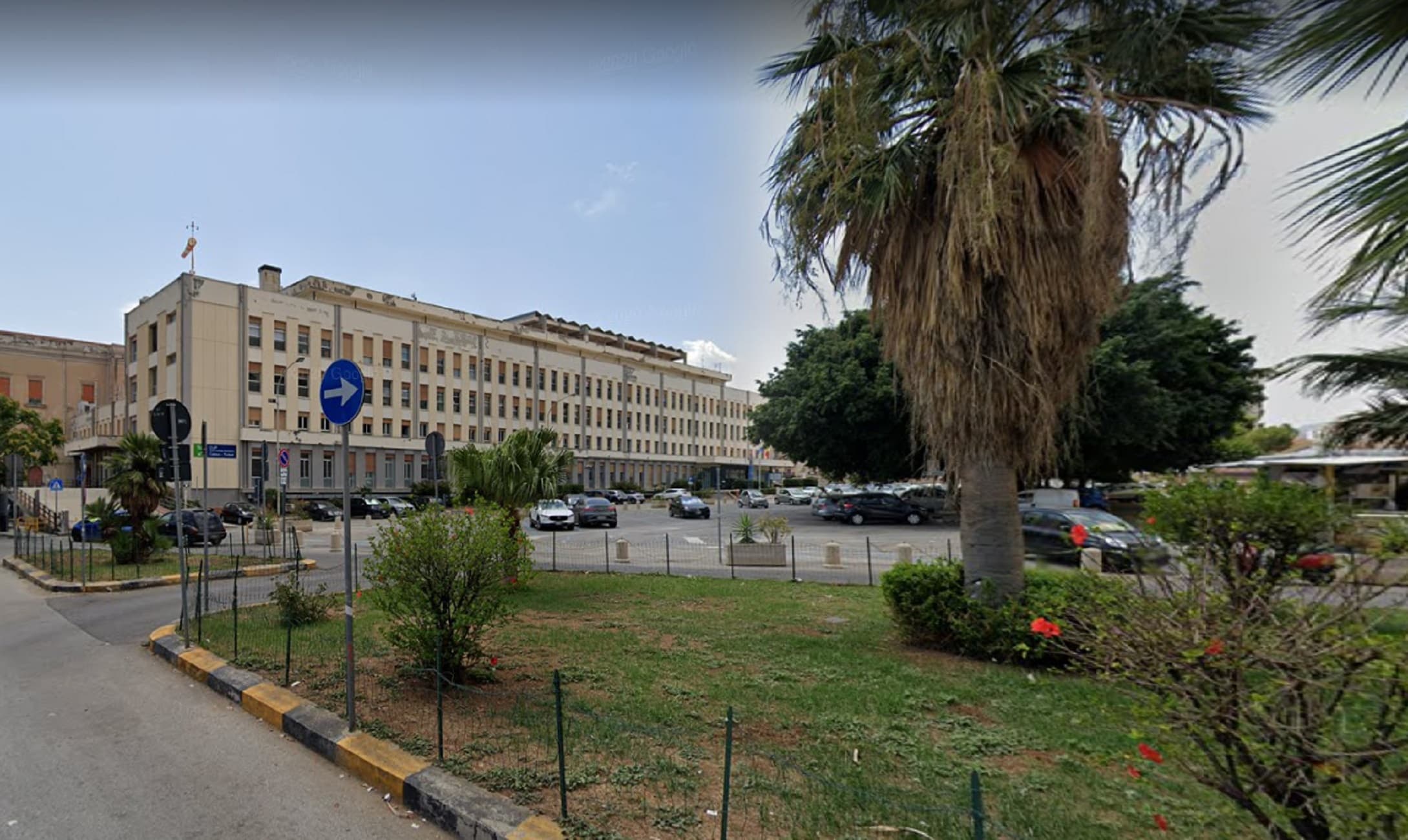 Terribile incidente sul lavoro, muore incastrato in una mietitrice: c'è anche un ferito grave. E' accaduto tra Palermo e Trapani