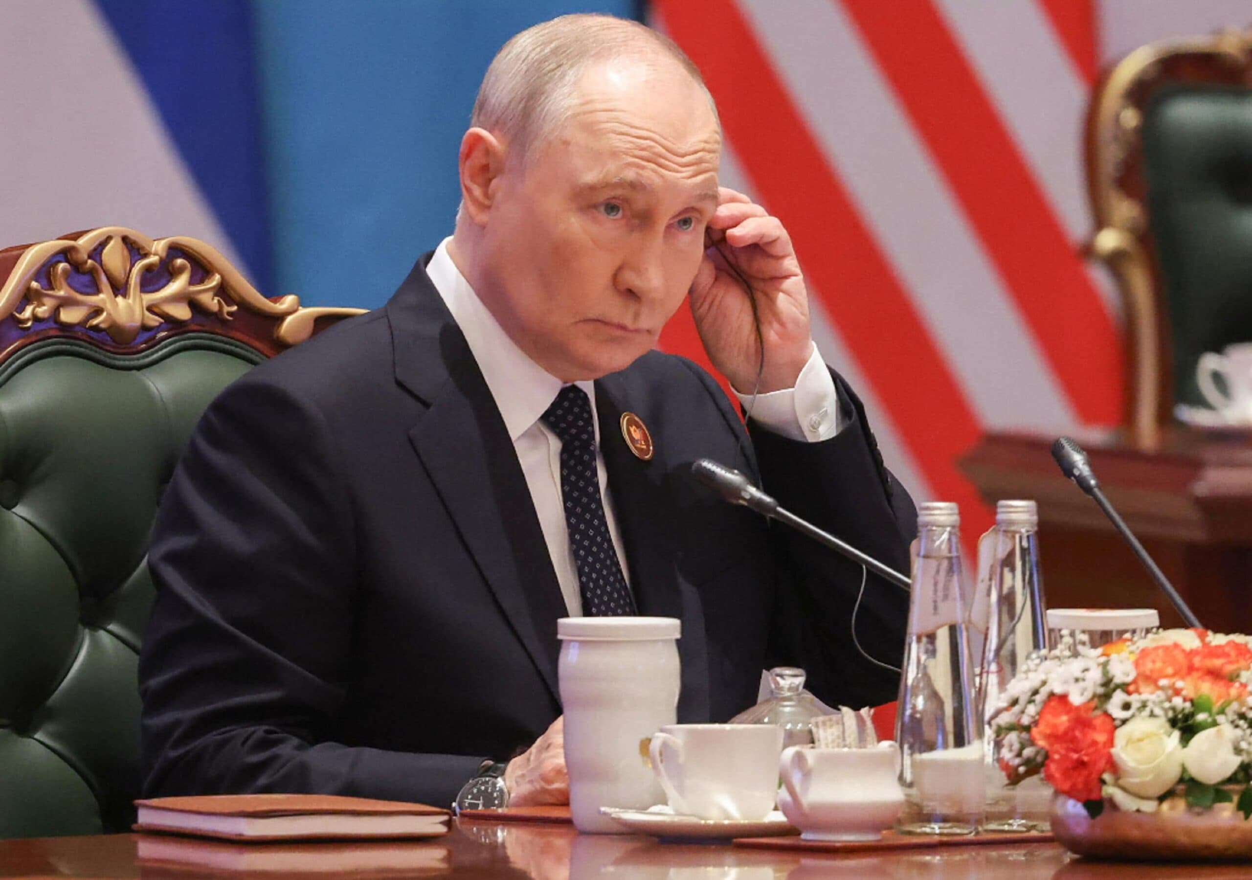 Zelensky a Putin: "Incontriamoci al G20 di Miami". Gelo di Mosca