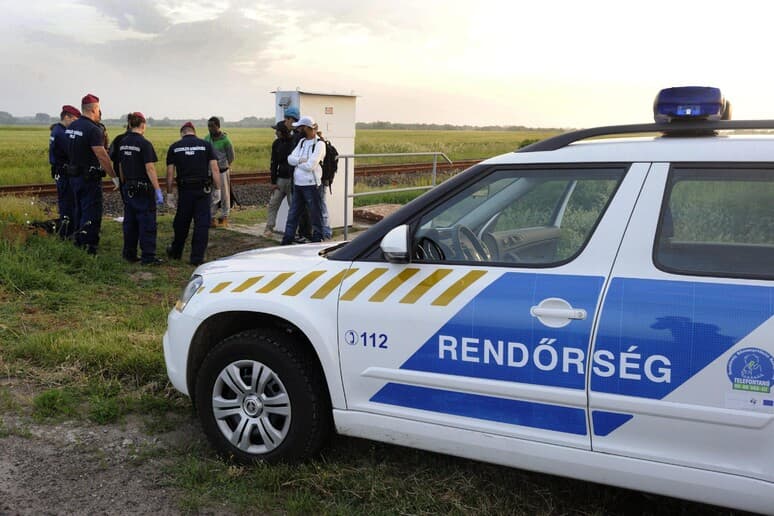 Autobus si ribalta in Ungheria: 12 morti e almeno 11 feriti gravi