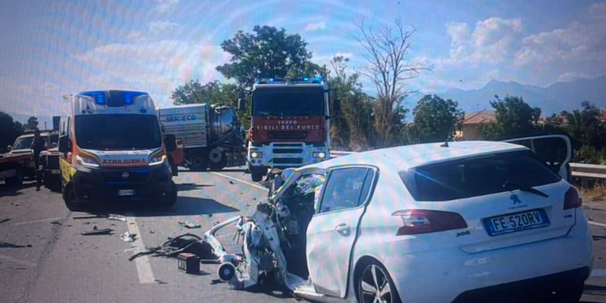 Statale 106 Jonica, da inizio anno dieci sacrifici umani sull’asfalto