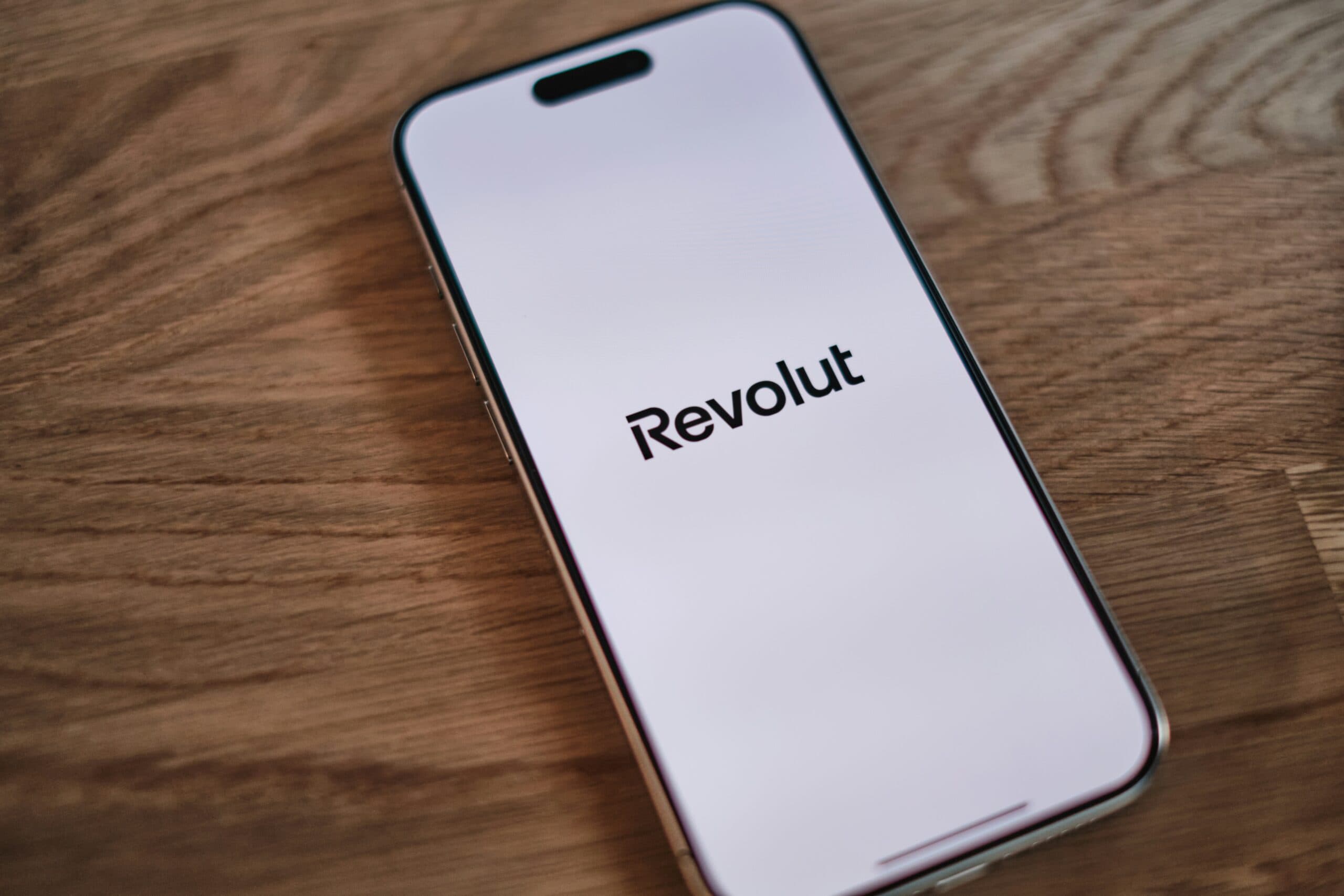 Caso Revolut, dopo la truffa con la pec della prefettura di Reggio Calabria il Garante Privacy avvia verifiche sulle banche italiane