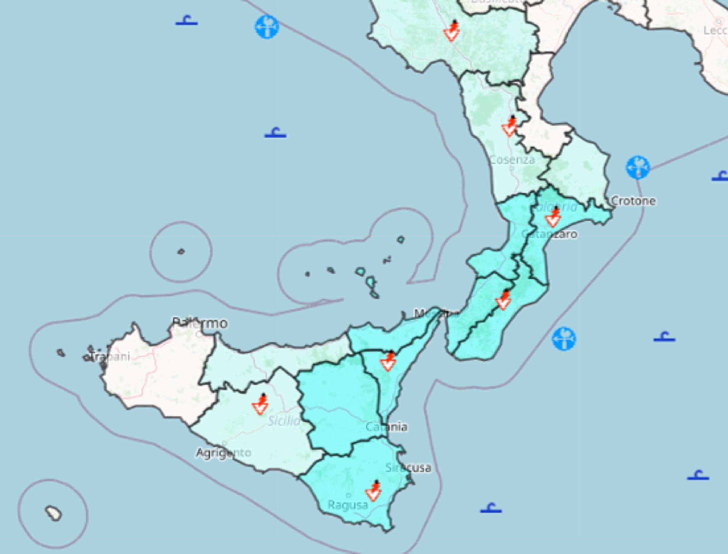 Maltempo in Sicilia e Calabria, martedì 22 settembre mari molto mossi, venti forti e rovesci: occhi puntati su Eolie e Stretto di Messina
