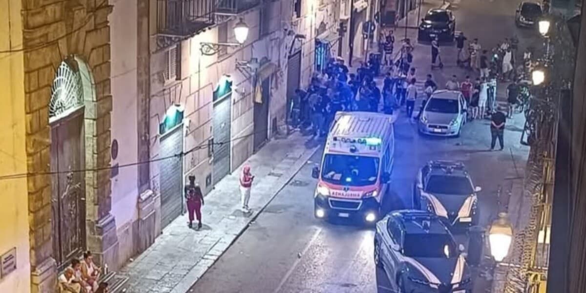 Palermo, notte di violenza in via Maqueda: maxi rissa con bastoni e pugni nell'isola pedonale