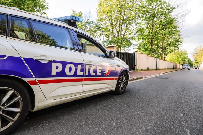 Tragico incidente in Francia. Aereo precipita, 11 vittime a Nancy